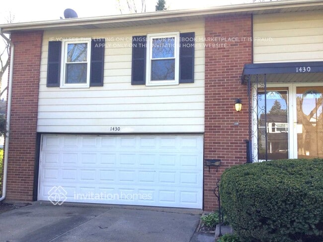 Building Photo - 1430 S Chestnut Dr