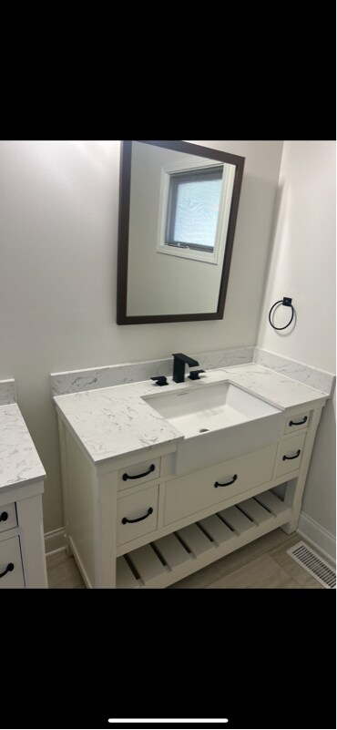 Foto del edificio - 23126 W Oak St