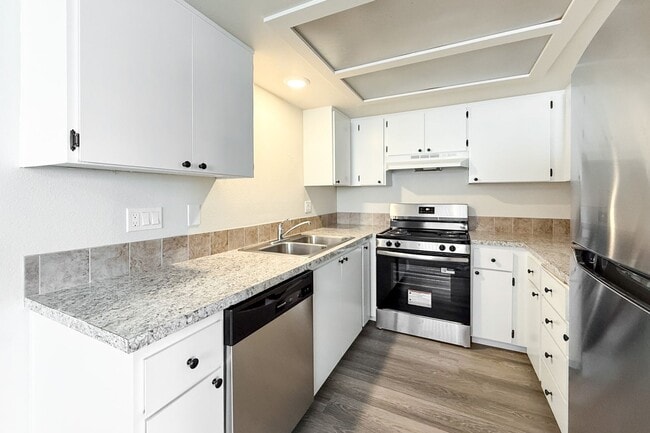 Interior Photo - Avalon Court Apartments