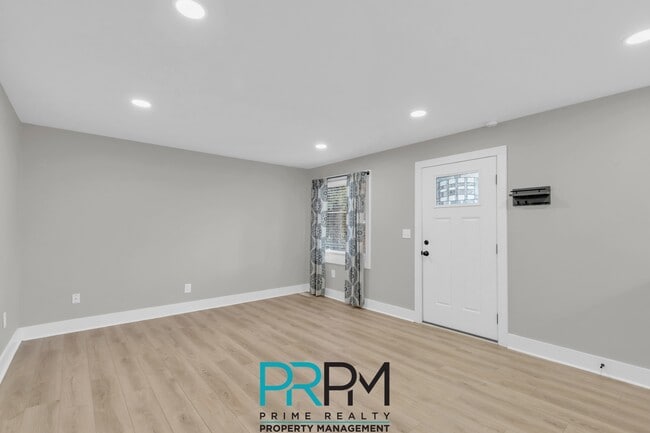 Building Photo - 34 Allendale Ln