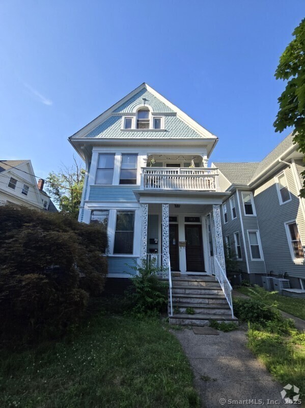 Building Photo - 183 Lawrence St
