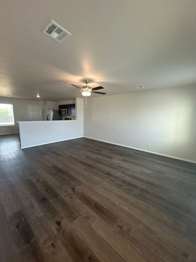 Foto del edificio - Brand New Three Bedroom | Two Bathroom Home in Claremore