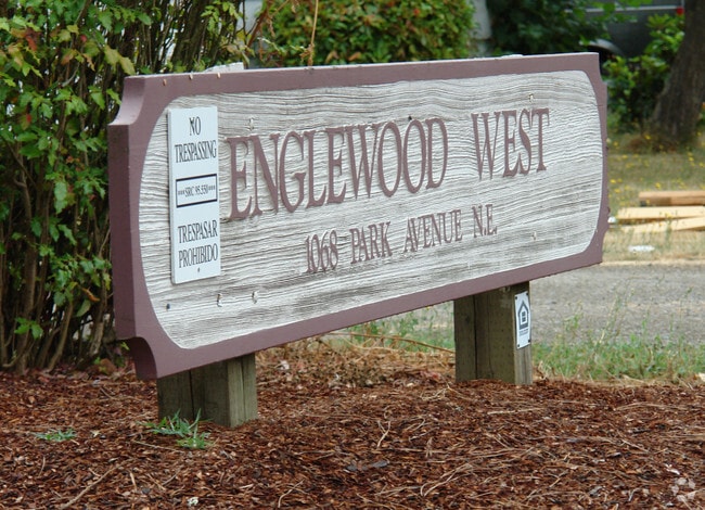 Building Photo - Englewood Apartments