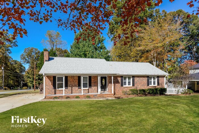 Primary Photo - 104 Vermont Dr