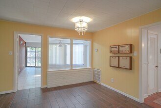 Building Photo - 7914 Braes Meadow Dr