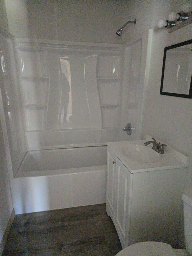 Foto del edificio - 2 bed 1 bath house