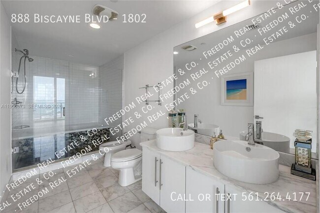 Foto del edificio - 888 Biscayne Blvd