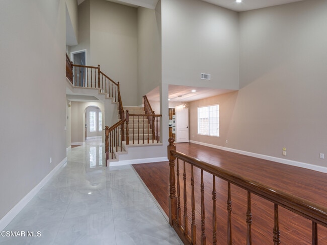 Building Photo - 382 Rockedge Dr