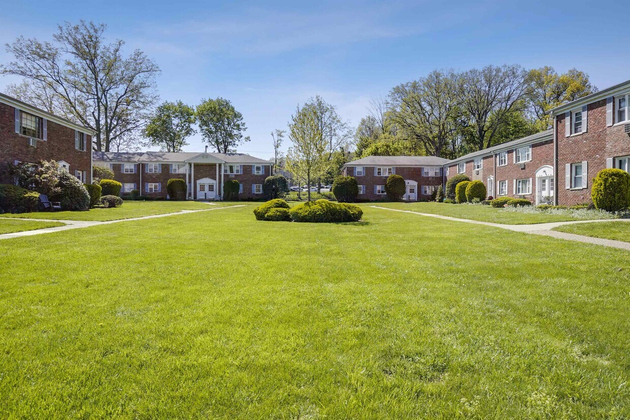 43 Conforti Ave Unit 30, West Orange, NJ 07052 Room for Rent in West Orange, NJ