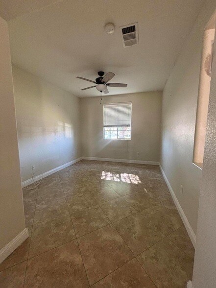 Foto del edificio - 82950 Vincent Dr