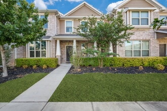 Building Photo - 3304 Becker Dr