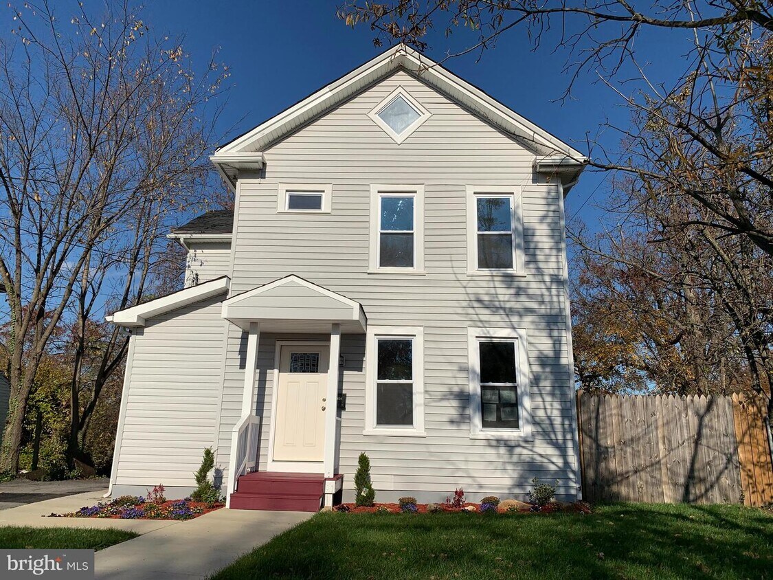 5918 Addison Rd, Capitol Heights, MD 20743 House for Rent in Capitol Heights, MD