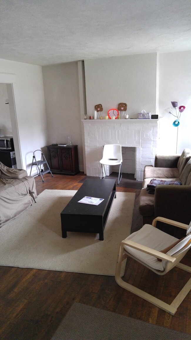 Living Room - 5512 Wilkins Ave