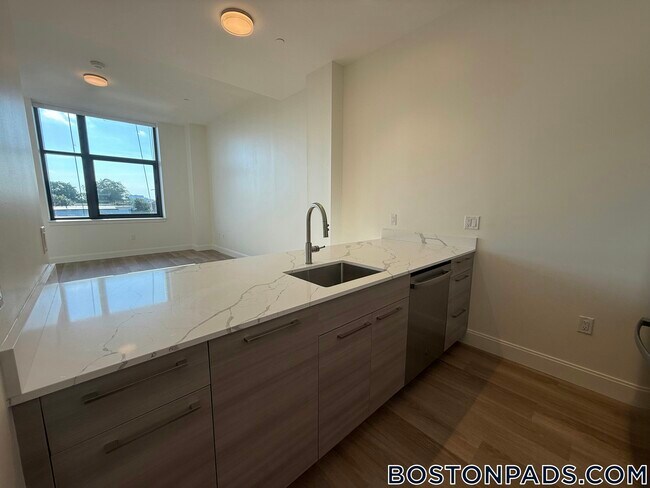 Foto del edificio - 1079 Commonwealth Ave