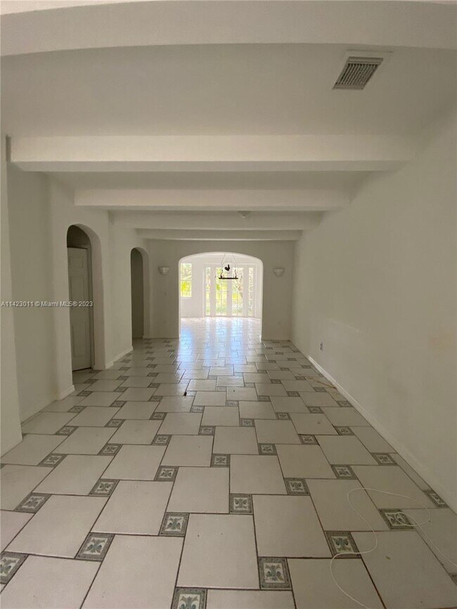 Building Photo - 8455 SW 165th Pl