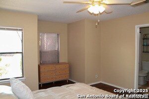 Foto del edificio - 8930 Kenton Ct