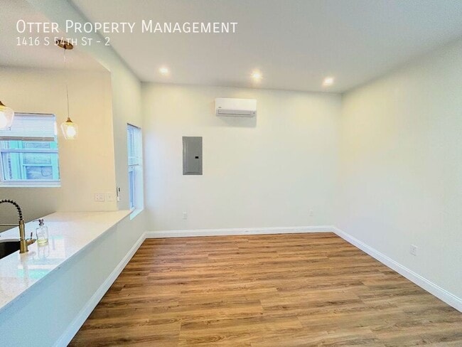 Building Photo - 1416 S 54th St