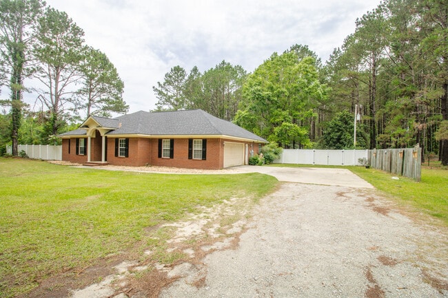 Building Photo - 326 Magnolia Church Rd
