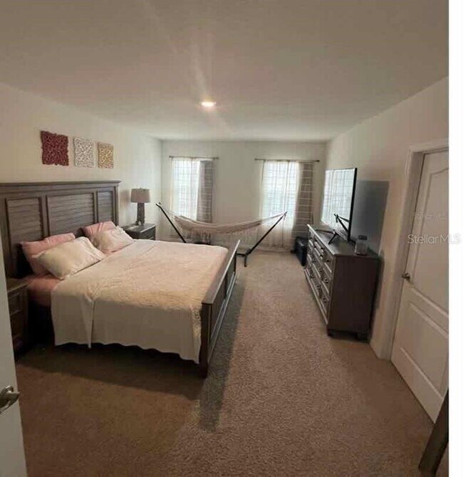 Foto del edificio - 3340 Perennial Ln