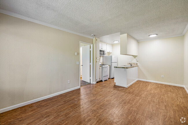 Living Room - PARKSIDE APARTMENTS