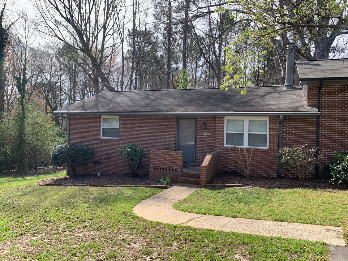 Primary Photo - 6808 Ray Rd
