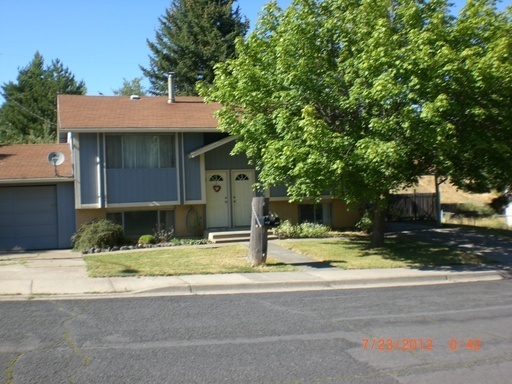 Primary Photo - 380 NW Robert St