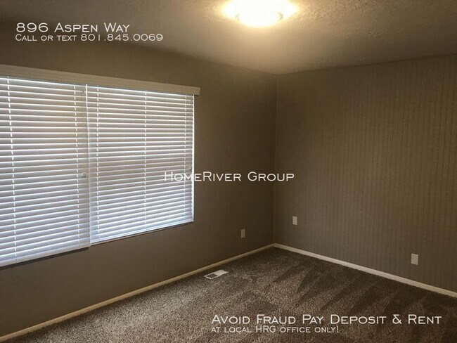 Foto del edificio - Lovely 4 bedroom home in Layton for rent!!