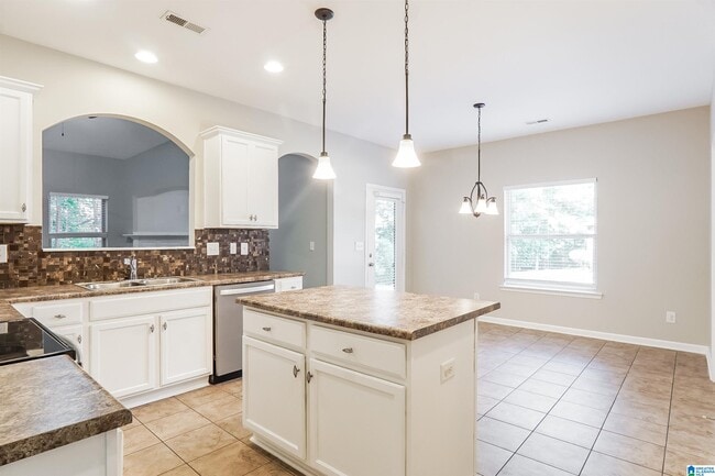 Building Photo - 353 Chesser Loop Cir