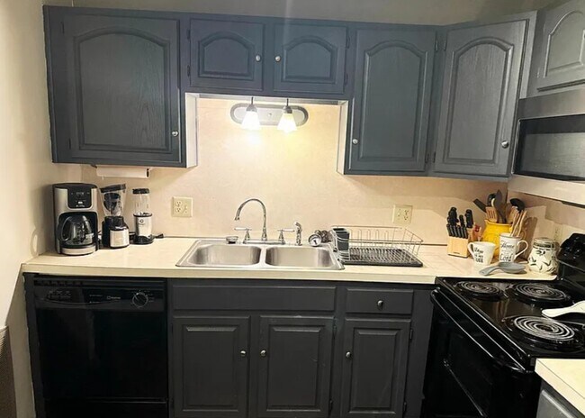 Foto del edificio - 2828 Buxton Ct