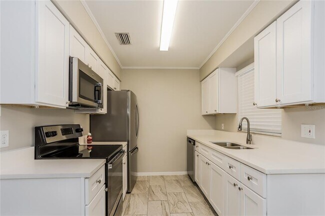Building Photo - 1552 Foxridge Run SW