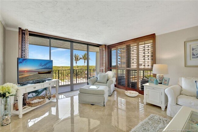 Building Photo - 10000 S Ocean Dr