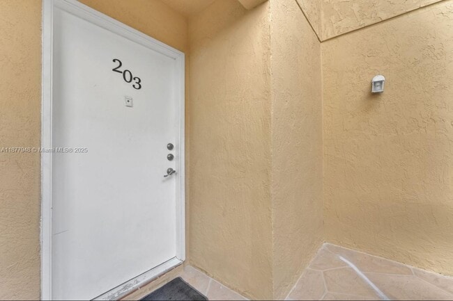 Foto del edificio - 660 W Park Dr