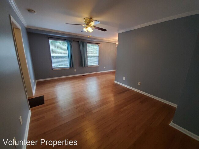 Foto del edificio - 3 br, 2 bath House - 724 32nd Ave N.