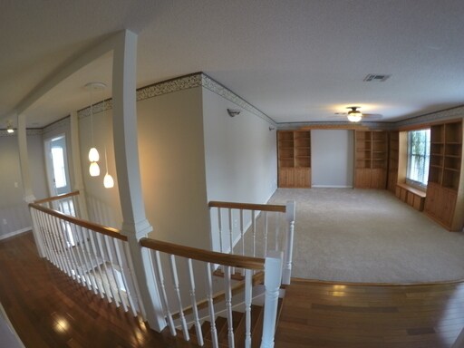 Foto del edificio - Waterford Chase: Pool Home! 6 Bedroom + loft, 4 Bath, 2 Car Garage