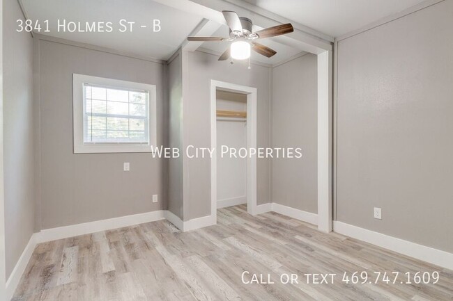 Building Photo - 3841 Holmes St