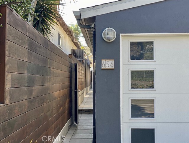 Foto del edificio - 656 Rosecrans Ave