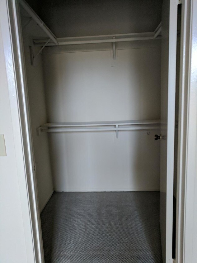 walk in closet - 15045 Dickens St