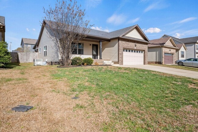 Building Photo - Single-Family in Oak Grove