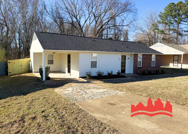 Building Photo - 3865 Kerwin Dr