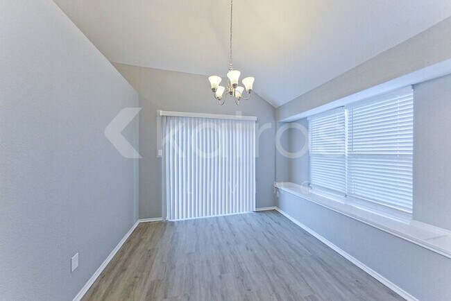 Foto del edificio - 11811 Asher Ln