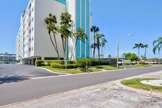 Building Photo - 10216 Regal Dr