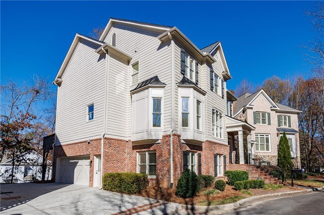 Foto del edificio - 1012 Madeline Ln