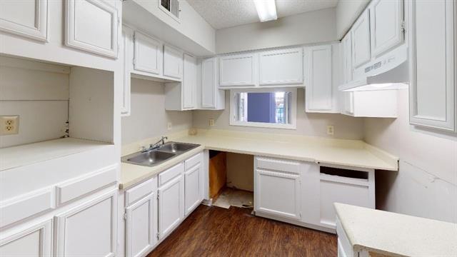 Foto del edificio - 9696 Walnut St