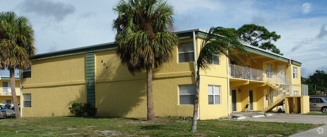 Building Photo - Ixoria Condominiums