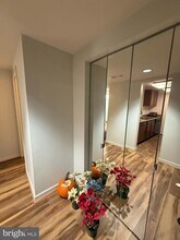 Building Photo - 1530 Key Blvd