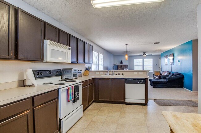 Foto del edificio - 2832 Monticello Ln