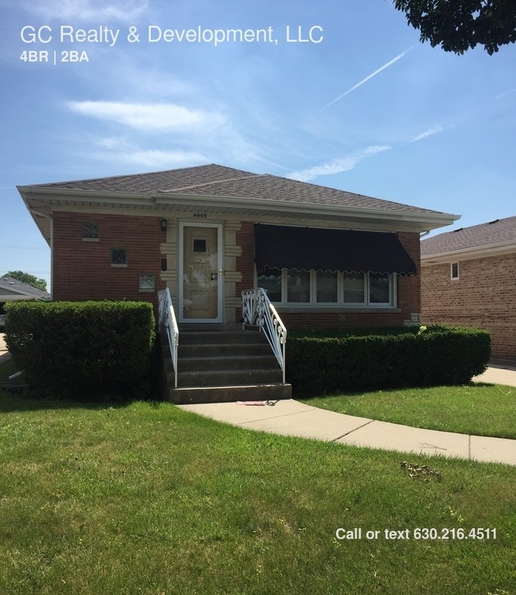 Primary Photo - 4445 N Osage Ave