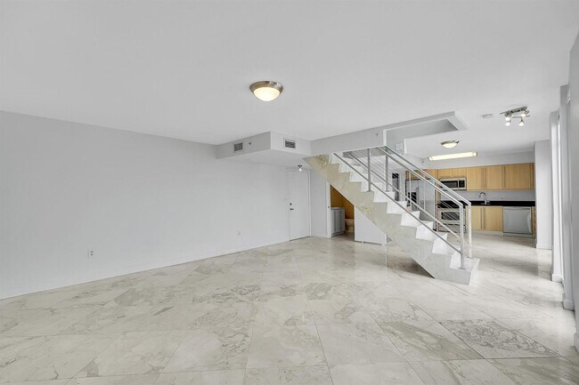 Foto del edificio - 7600 Collins Ave