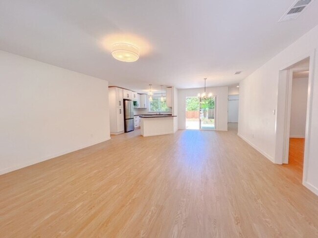 Building Photo - Beautifully Remodeled Three Bedroom Home