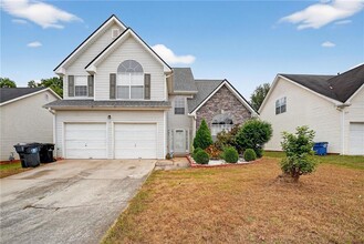Building Photo - 245 Vaness Dr